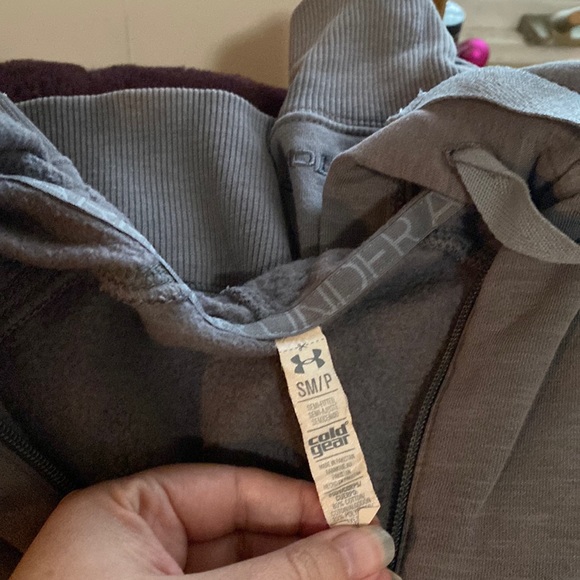 Under Armour Cold Gear hoodie - Picture 2 of 4